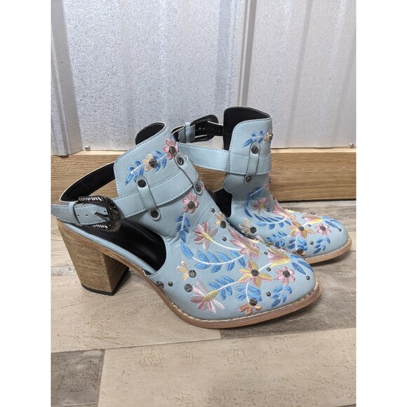 Sandal Floral Embroidered Boot Style Sz 10 Strap Faux Leather #coastalcowgirl - Picture 3 of 10